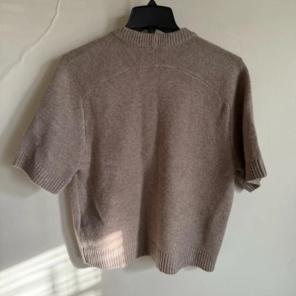 🆕 The A&F Madeline Crew Sweater Tee - Picture 6 of 7